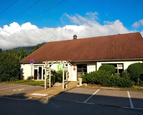 康鉑格勒諾布爾南部-賽新斯酒店 鄰近肅門（Summum）的酒店