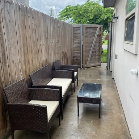 McAllen Tx Divine Apartment 2Bedroom-2Bath, Patio, close Airport, Shopping
