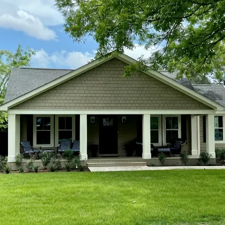 Exquisite furnished rental in Downtown Aiken!