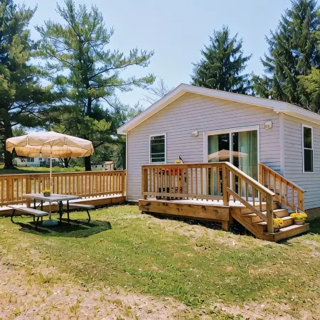 Cozy Farm Stay Near Keuka Lake / No Cleaning Fee / Pet Friendly / Wi-Fi + More!