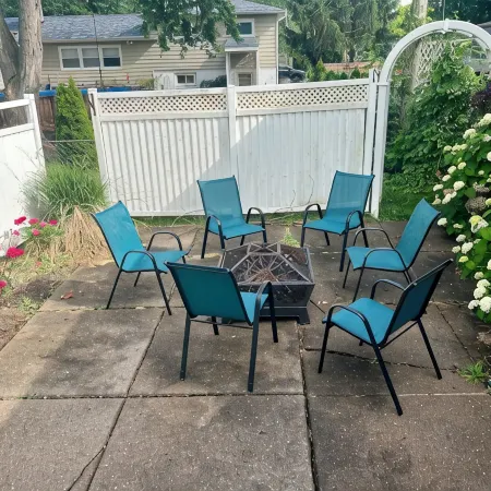 3BR/2BA Beauty near TBK sports complex. Right off I74, close to everything!