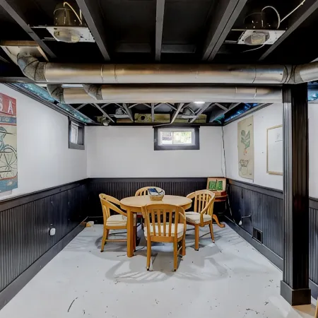 Historic 3 Br Home Near Millikin Univ.
