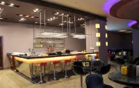 Sanhe Hotel - bar