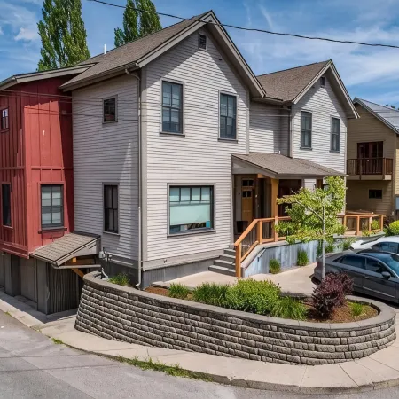 Downtown Loft on Lupfer