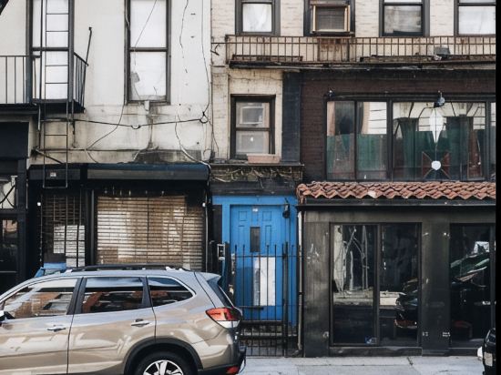 ☆ 2BR East Village ☆ Sleeps 5 | BEST LOCATION ☆