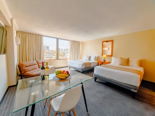 Hotel Casa Nogales - Airport Shuttle