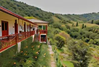 Lodge Paraíso Verde - parking