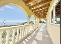 Simby D'lo A Presidental House.Pack up your luggage and move in!  UP - Homestays