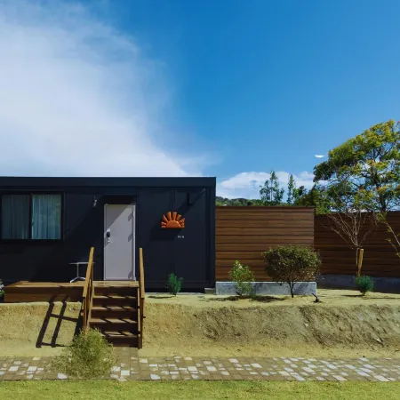 Hugging Nature House