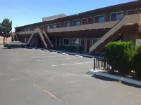 Budget Inn - Motels