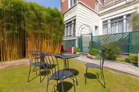 Au Chat Qui Dort Lille - Villa Gounod Hotels in Mons-en-Baroeul