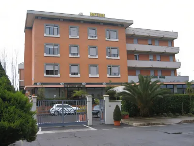Hotel Excelsior Hotels in der Nähe von Garten von Ninfa