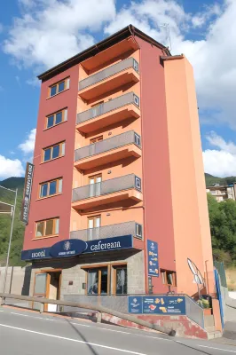 Hotel Arbre de Neu Hotels near Església de Sant Miquel de la Mosquera