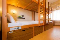 Pak-up Hostel Hotels in 