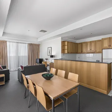 Franklin Apartments Отели рядом с достопримечательностью «Площадь Виктория»