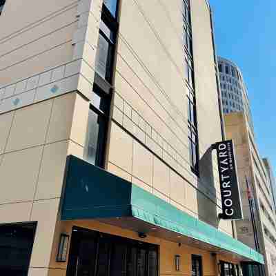 Courtyard Wilmington Downtown Hotel Exterior