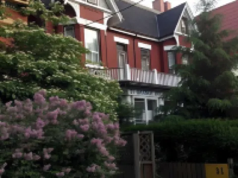 唐人街旅客之家 鄰近多倫多舊市政廳的酒店