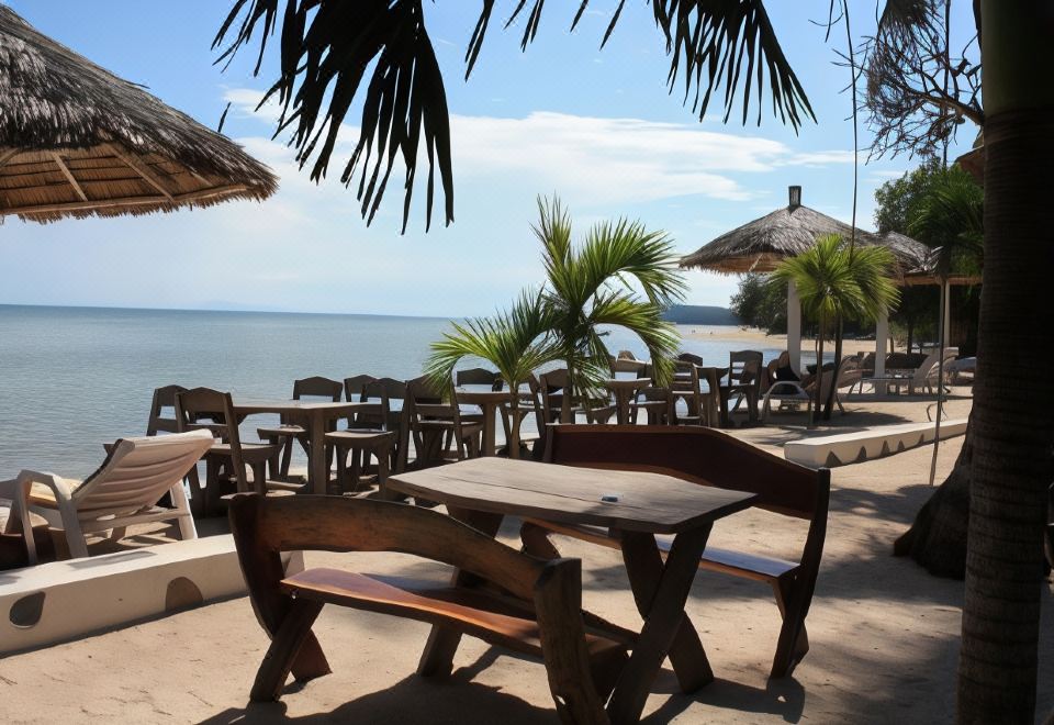 3. 밀키 베이 리조..