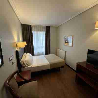 Hotel Compostela Vigo Rooms