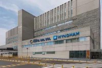 Wyndham Costa del Sol Lima Airport Hotels near Jorge Chavez International Airport
