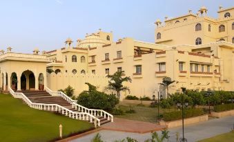 Le Meridien Jaipur Resort & Spa