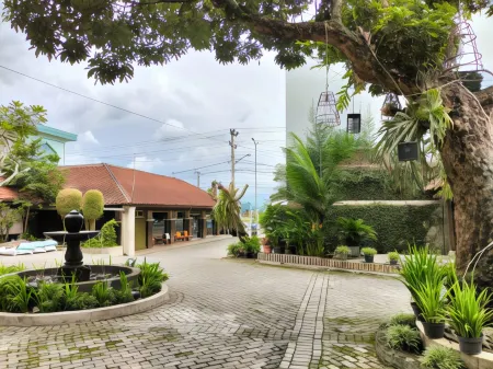 Hotel Catur Putra Отели в г. Mertoyudan