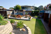 Riverside Ocean Grove Hotels in Curlewis