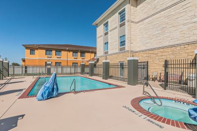 Outdoor Swimming Pool