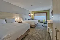 Holiday Inn Express & Suites Roswell