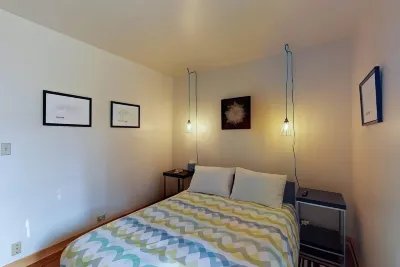Sockeye by AvantStay Modern 2 Br Condo w Access to Northstar Resort Community Hotels near Our Lady of the Lake Catholic Church