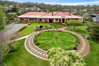 Orana House Hotels in Risdon