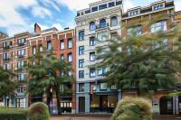 Urban Yard Hotel Hotel dekat Collegiale Saints Pierre et Guidon