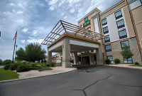 Holiday Inn Express Janesville-I-90 & US Hwy 14