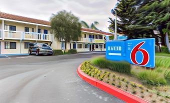 Motel 6 Salinas, CA - North Monterey Area