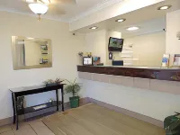 Lotus of Lompoc - A Great Hospitality Inn - parking