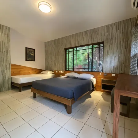 Sunrise Club Hotel