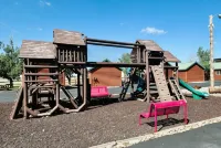 Badlands Frontier Cabins - Family