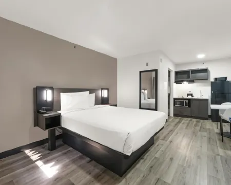 Studio 6 Extended Stay - Tucker, GA - Atlanta Northlake Hotels in Tucker