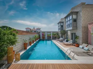 Top 15 Four-Star Hotels in Cesme
