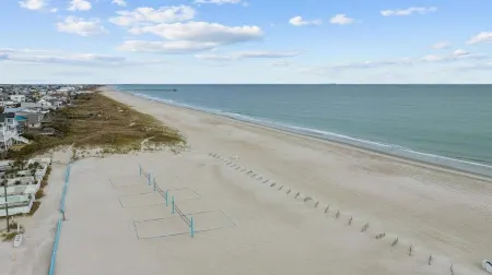 Charming Vacation Home Walking Distance to the Beach and Pool Access