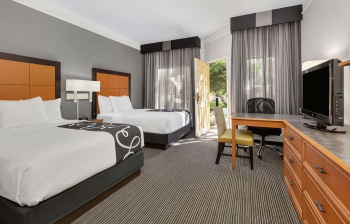 La Quinta Inn & Suites by Wyndham Dallas - Addison Galleria