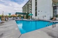Park Grove Inn - Pools