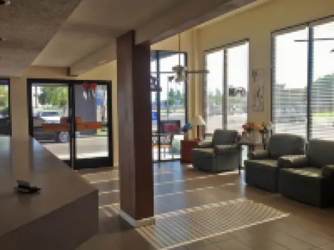 Studio 6 Suites Delano, CA