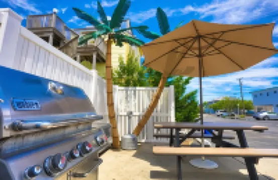 Riviera Resort & Suites