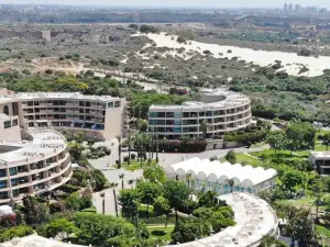 Neot Golf, Ziv's Place
