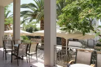 Achilles Hotel