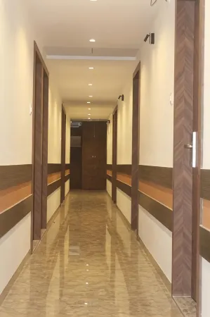 Hotel Metro Inn Отели рядом с достопримечательностью «Мандапешвар Кейвс»