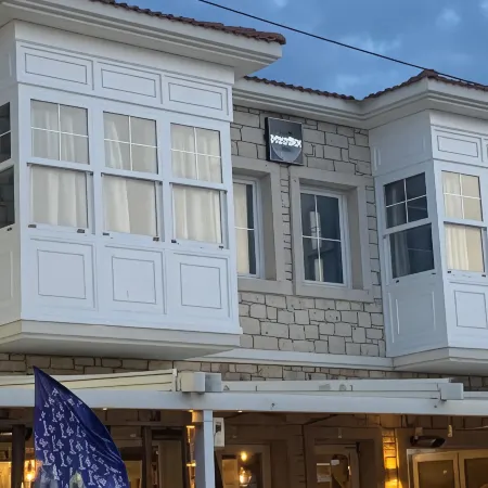 Alacati Moonbox Hotel