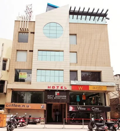 Hotel City Square Отели в г. Хисар