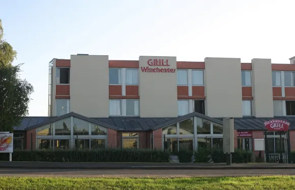 宜必思拉昂酒店